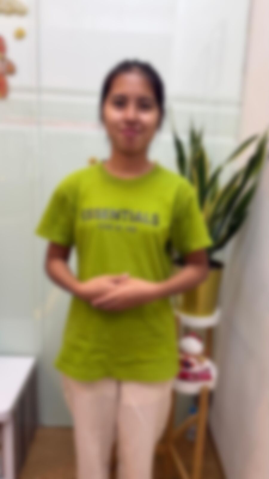 HAN NI MAY     — Myanmarese maid in Singapore