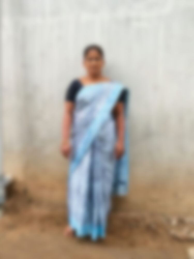 E2E26-1244 - MANIKANDAN NANDHINI — Indian maid in Singapore