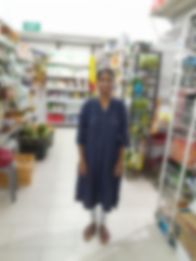 E2E26-1324 - NANTHAKUMAR MENAKA — Indian maid in Singapore